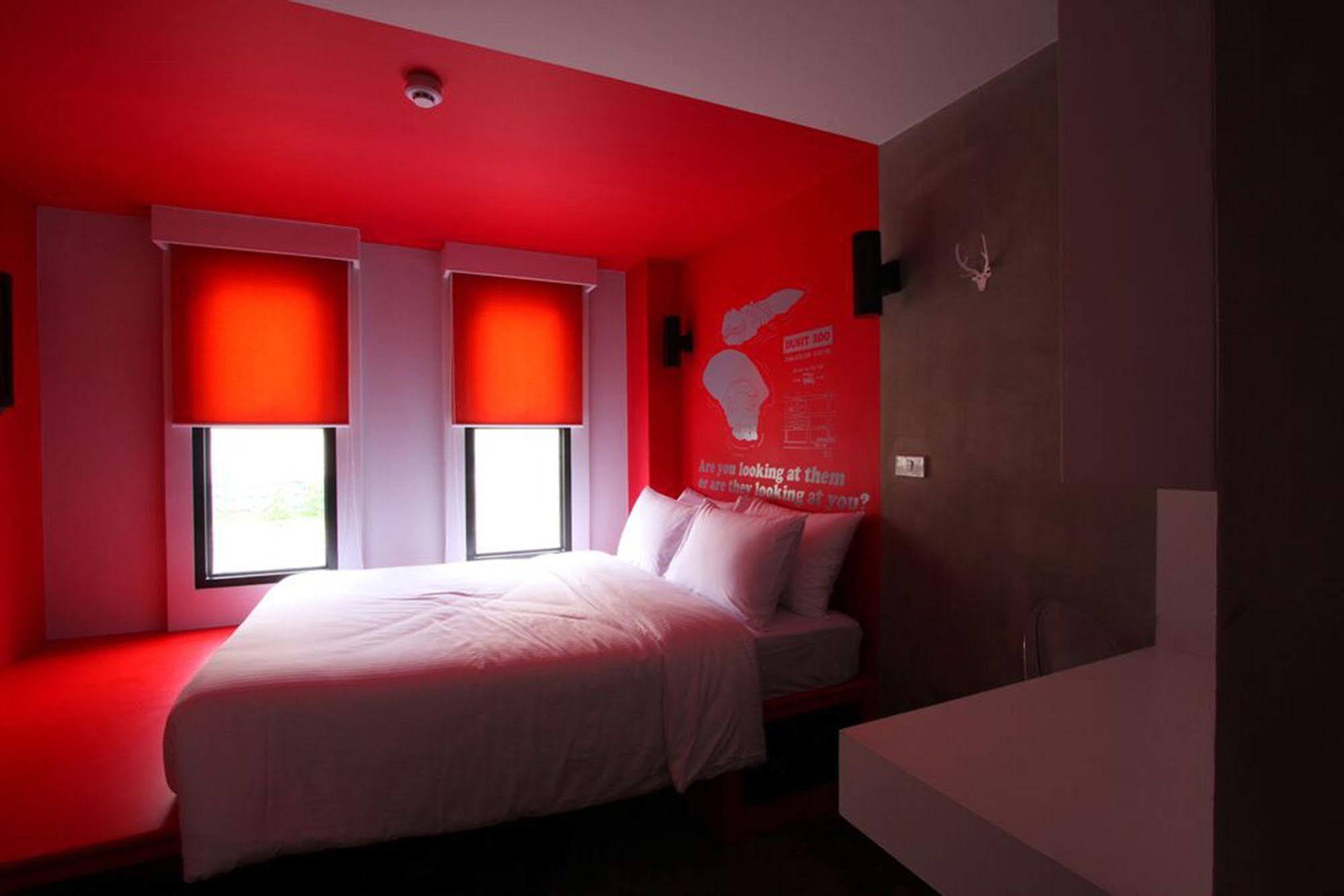 Lub D Siam - Opposite Mbk & Next To Skytrain - Perfect For Shopping Lovers! * 曼谷